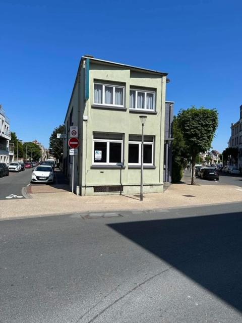 Hote De La Plage Dunkirk Екстер'єр фото